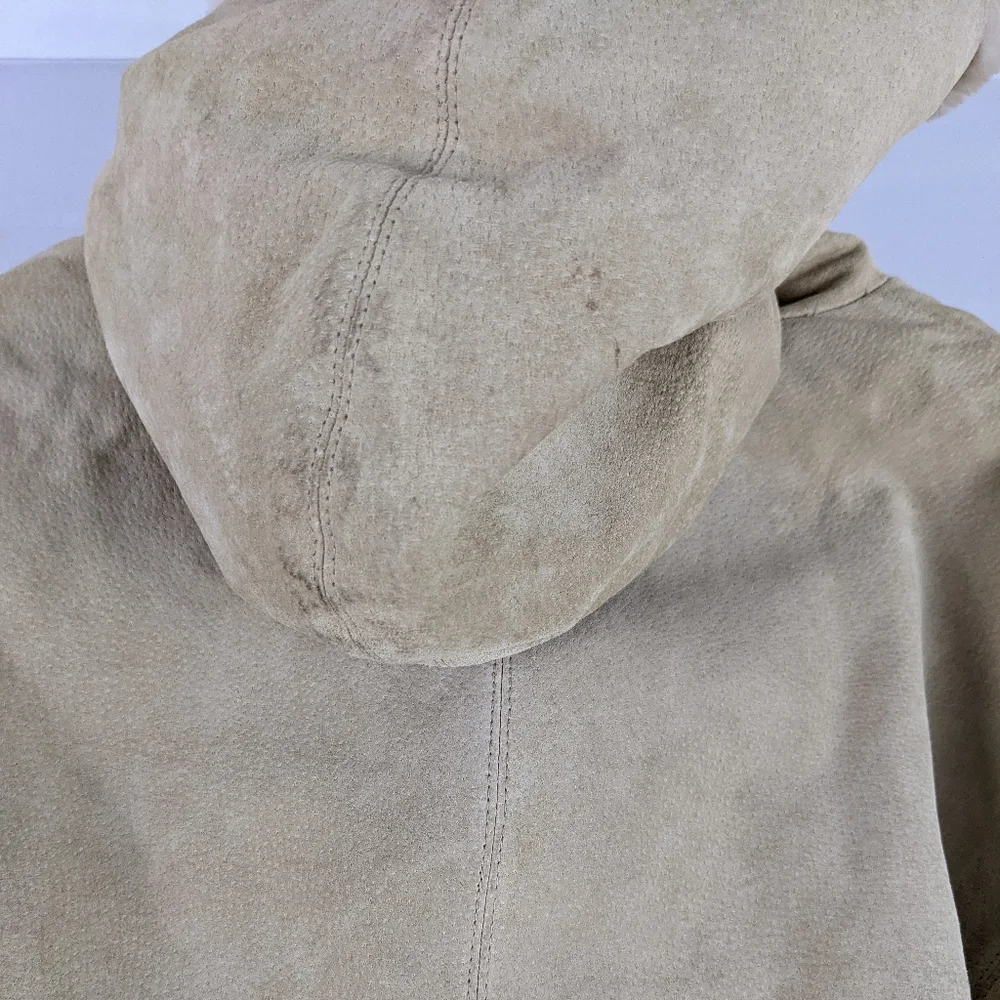 PRE -OWNED, ST JOHNS BAY WOMEN'S SUEDE LEATHER COAT, SIZE LARGE. - Picture 9 of 11